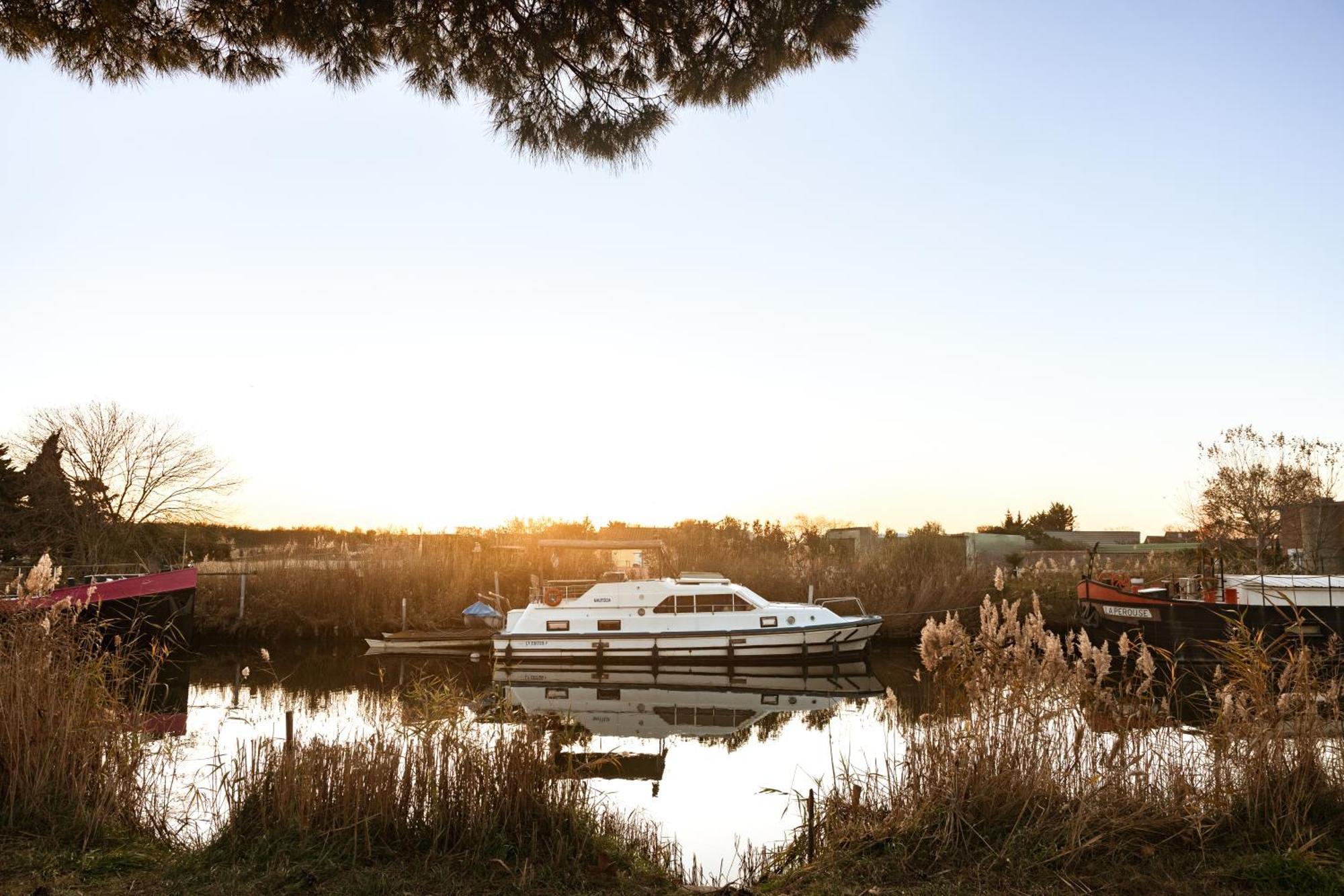 Hotel Canal Aigues Mortes Exterior foto