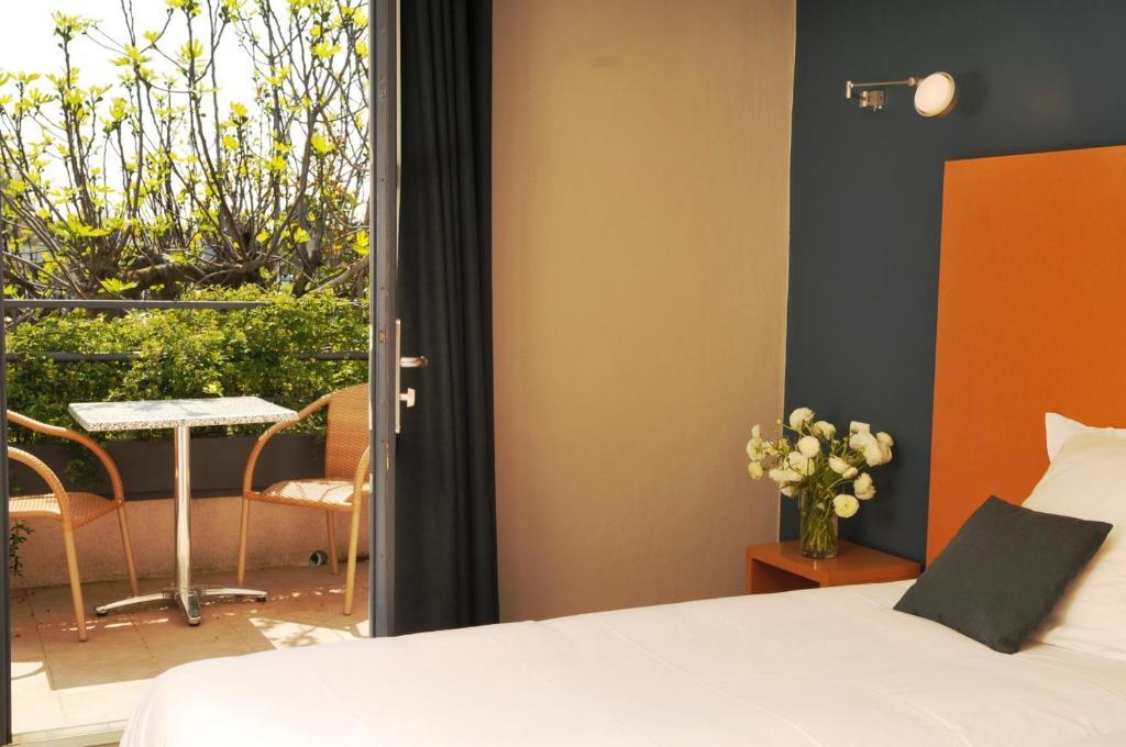 Hotel Canal Aigues Mortes Habitación foto