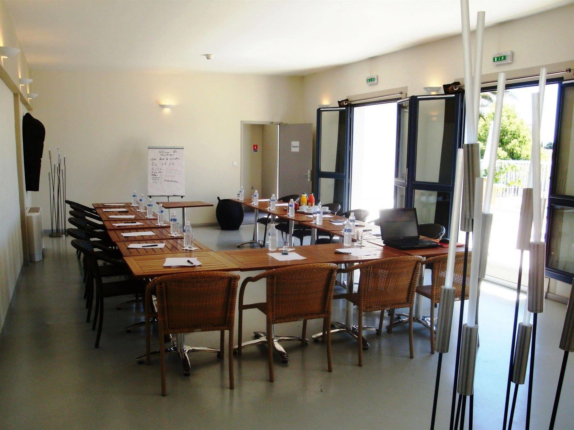 Hotel Canal Aigues Mortes Exterior foto